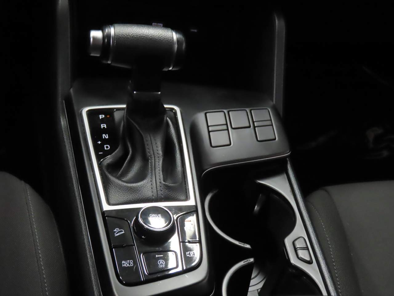 2024 Kia Sportage LX Image 14 of 18