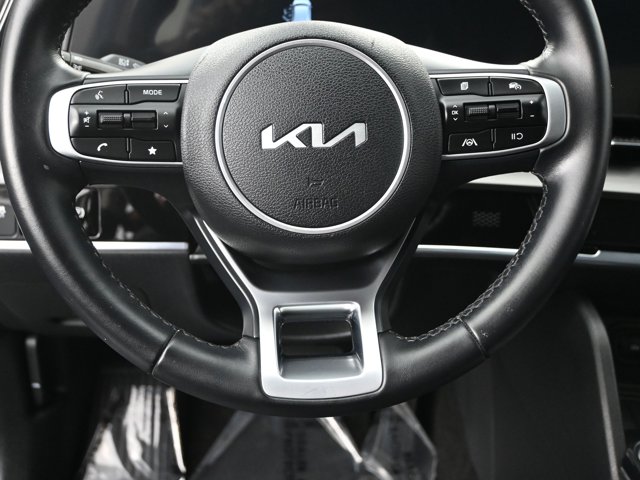 Vehicle image 39 of 41