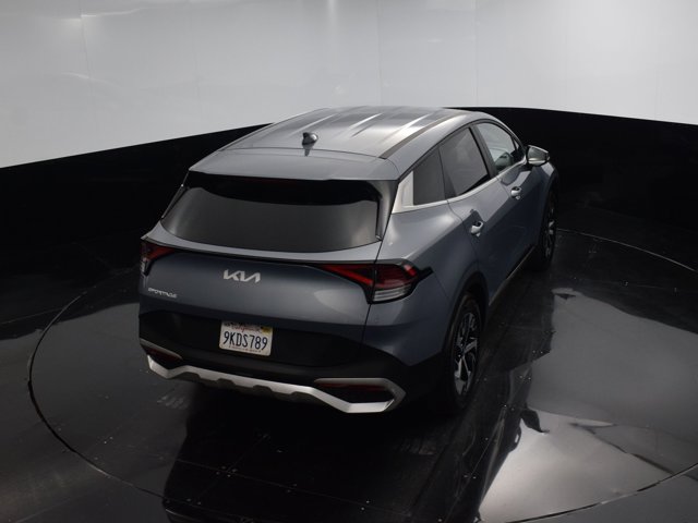 Vehicle image 19 of 41