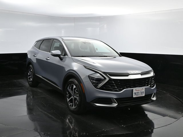 Vehicle image 11 of 41