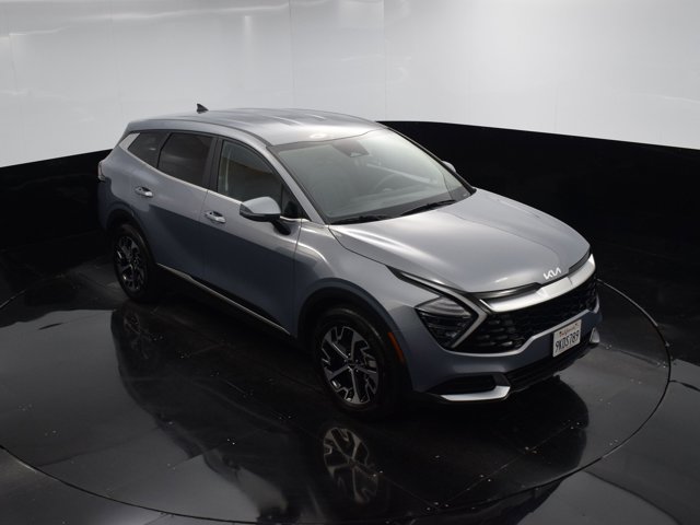 Vehicle image 8 of 41