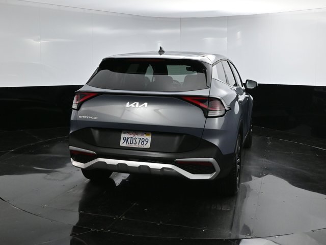 Vehicle image 17 of 41