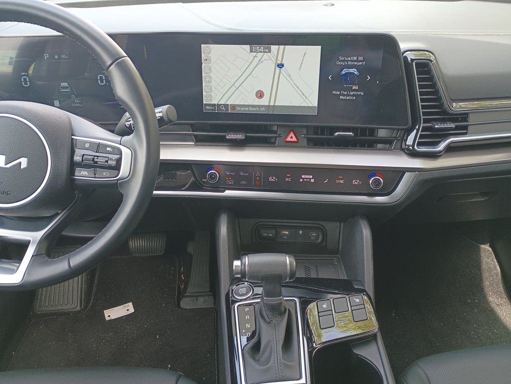 Vehicle image 18 of 30