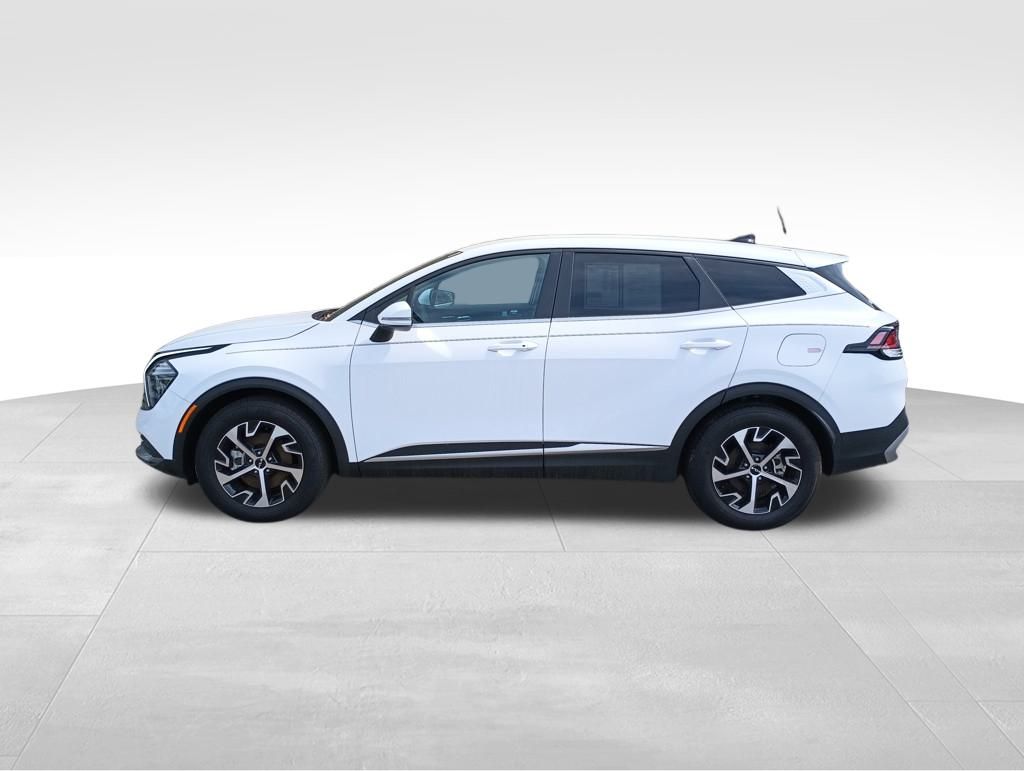 Vehicle image 8 of 30