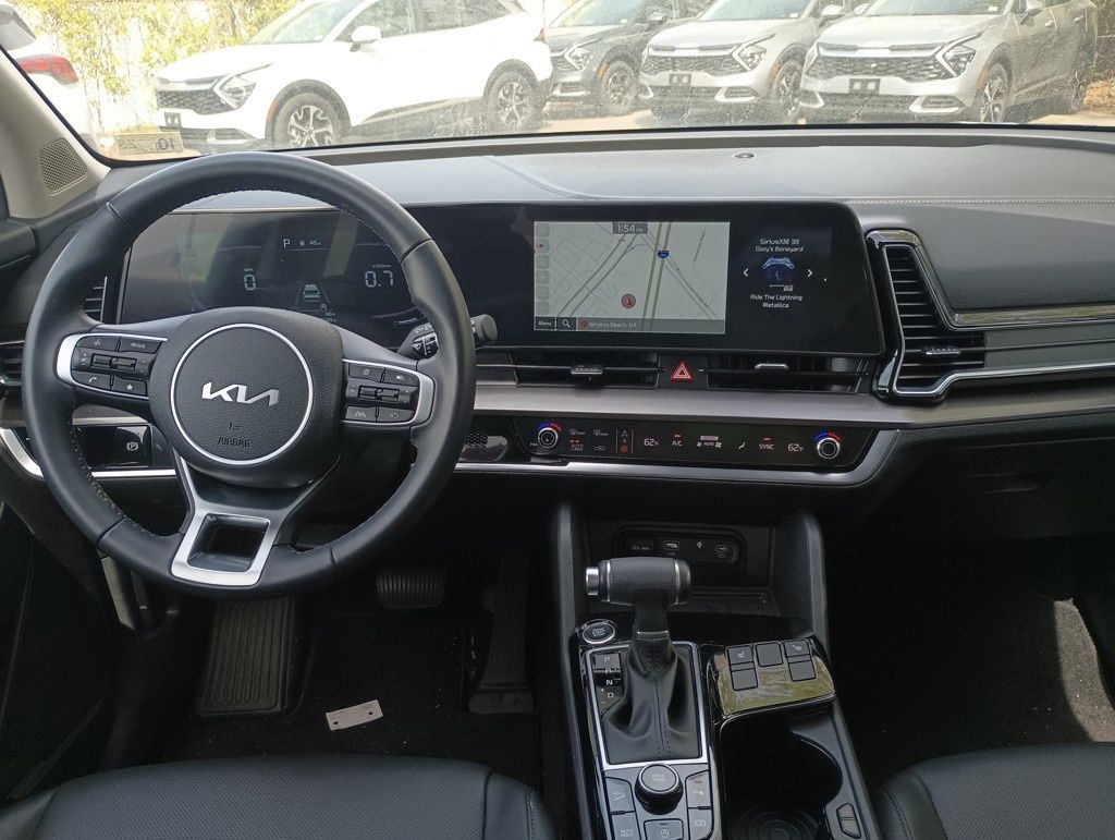 Vehicle image 13 of 30