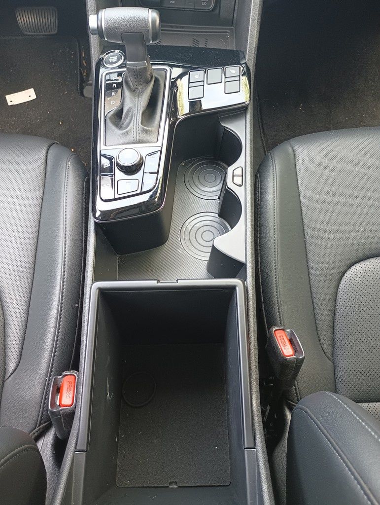 Vehicle image 26 of 30