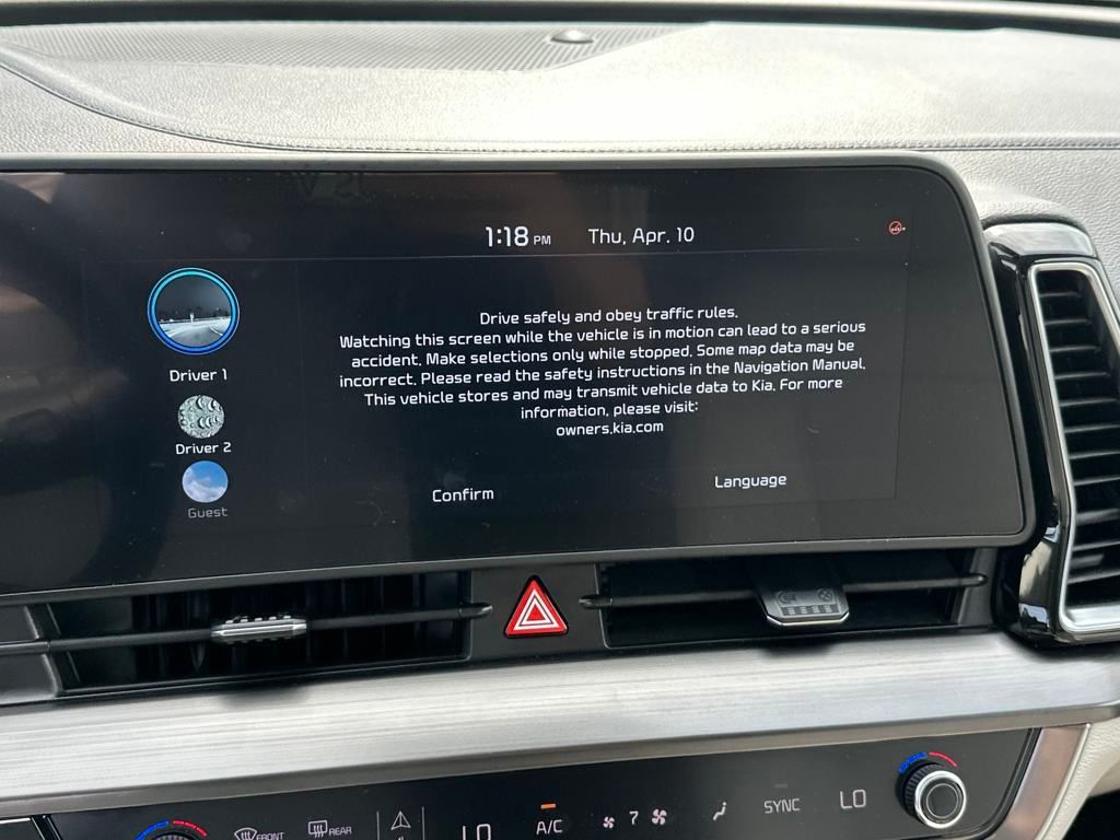 Vehicle image 17 of 22