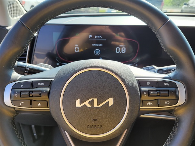 Vehicle image 20 of 25