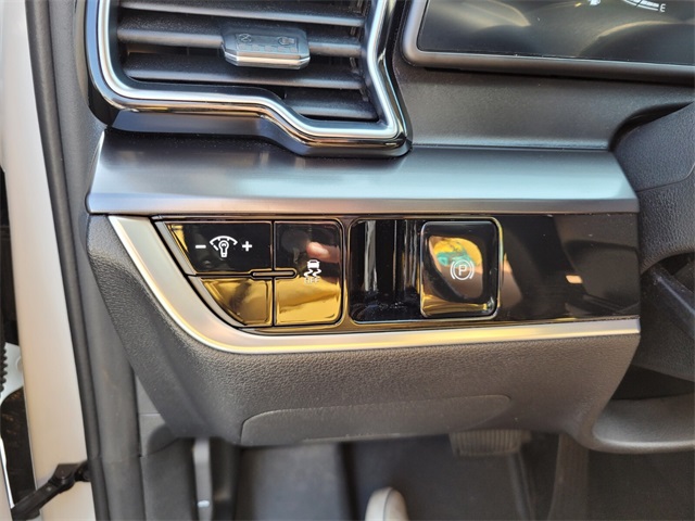 Vehicle image 25 of 25