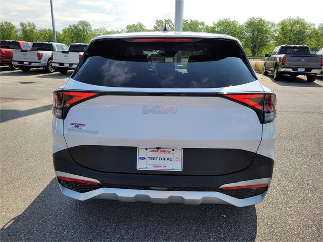 Vehicle image 6 of 25