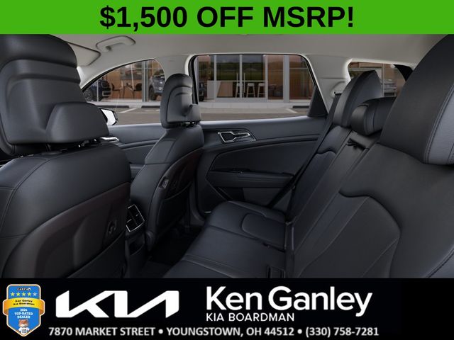 Vehicle image 19 of 28