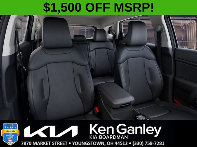 Vehicle image 16 of 28
