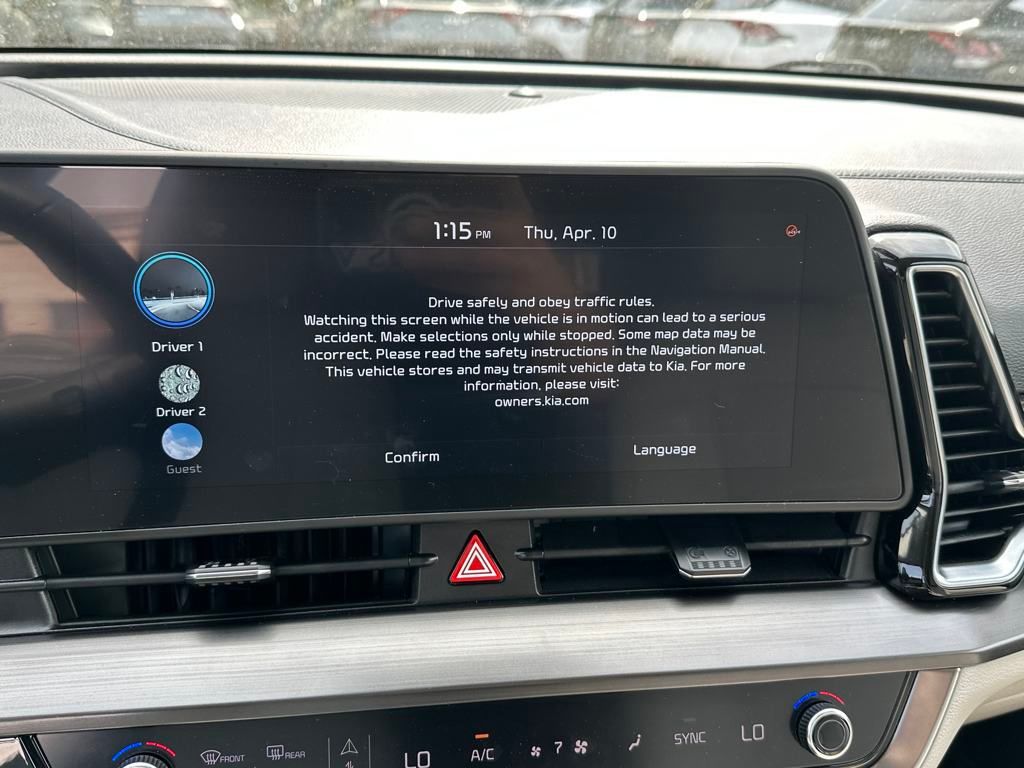 Vehicle image 17 of 21