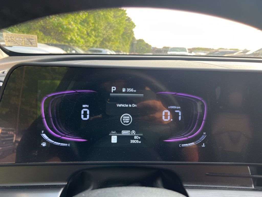 Vehicle image 12 of 20