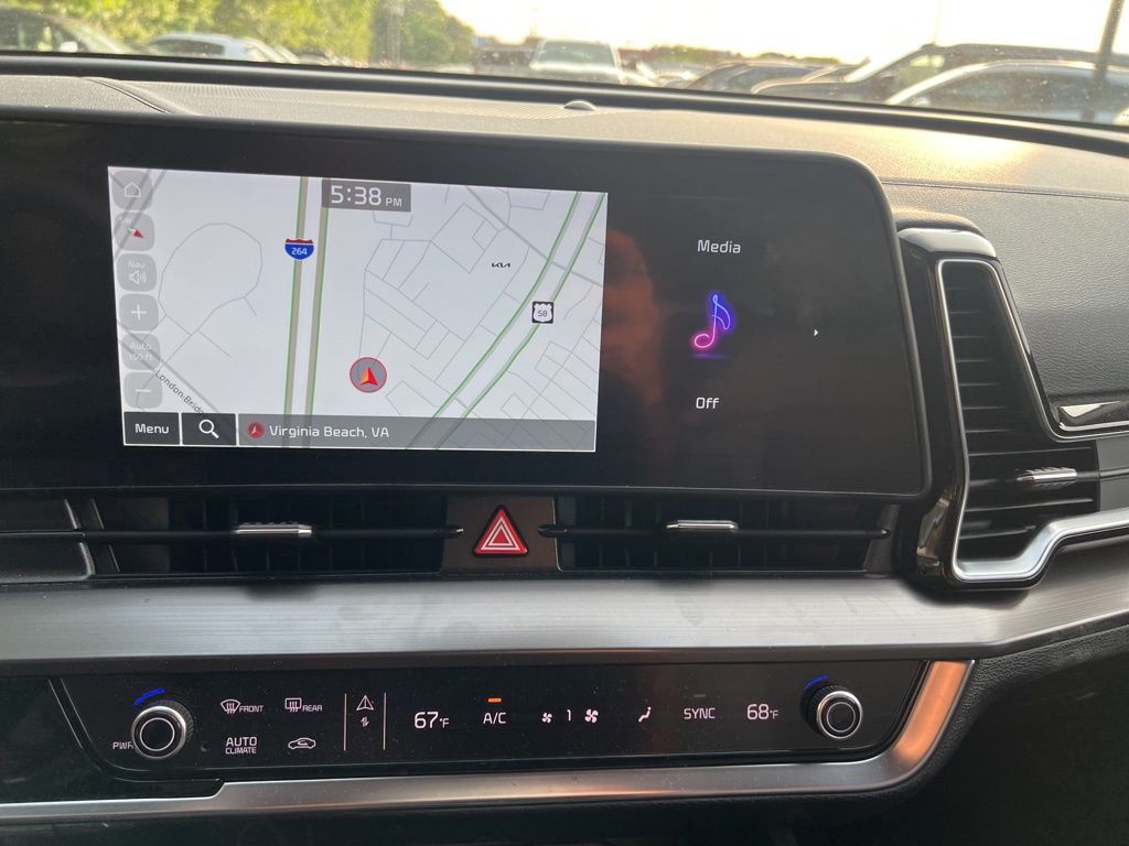 Vehicle image 15 of 20