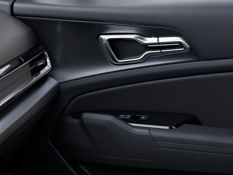 Vehicle image 26 of 28