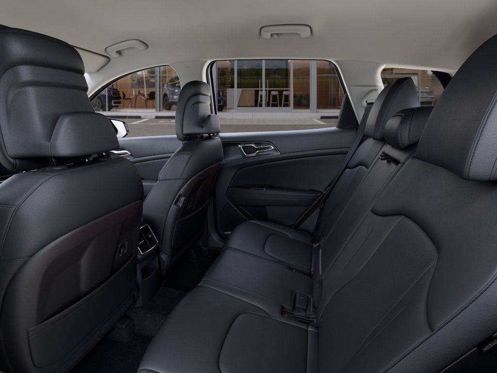 Vehicle image 19 of 28