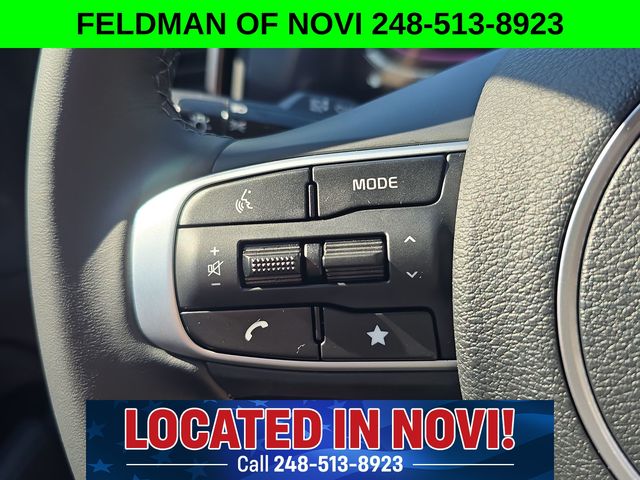 Vehicle image 23 of 28