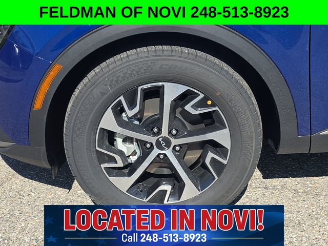 Vehicle image 10 of 28