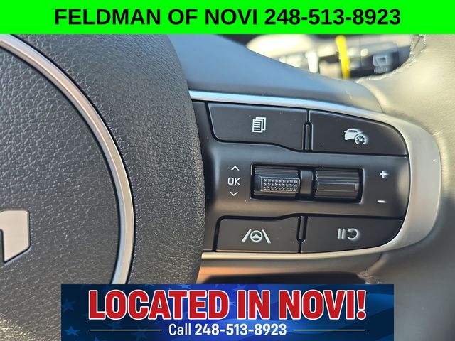 Vehicle image 24 of 28