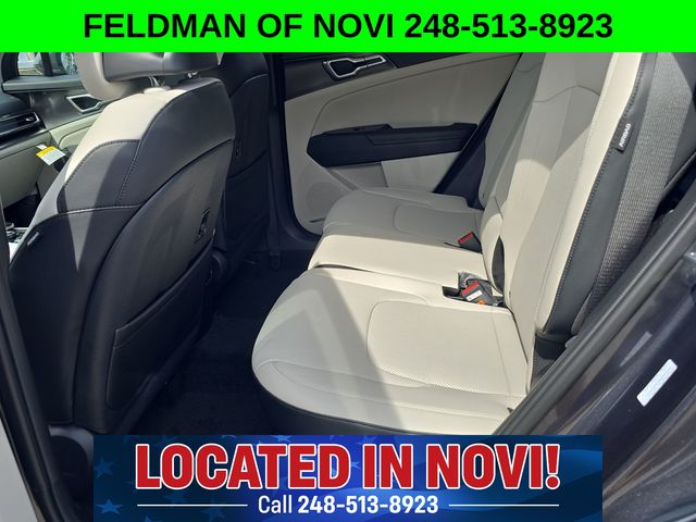 Vehicle image 11 of 28