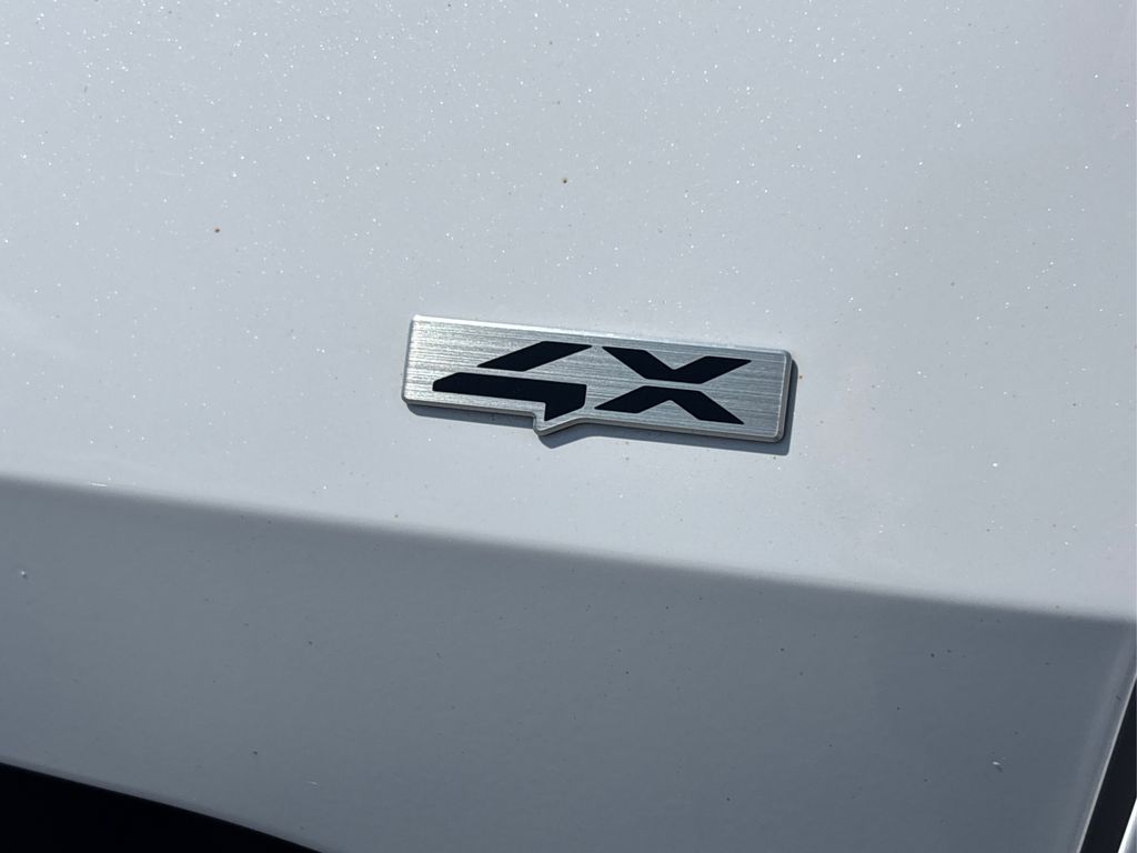 Vehicle image 14 of 49