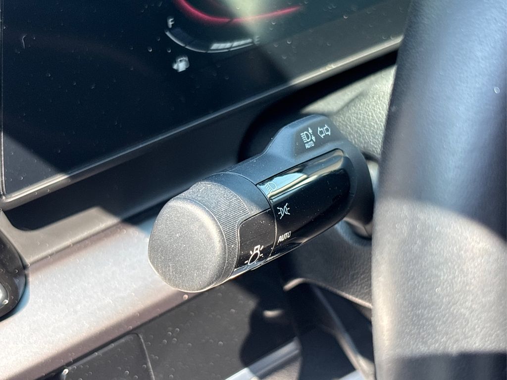 Vehicle image 24 of 49