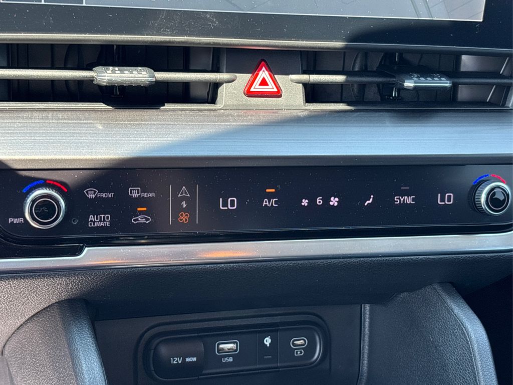 Vehicle image 29 of 49