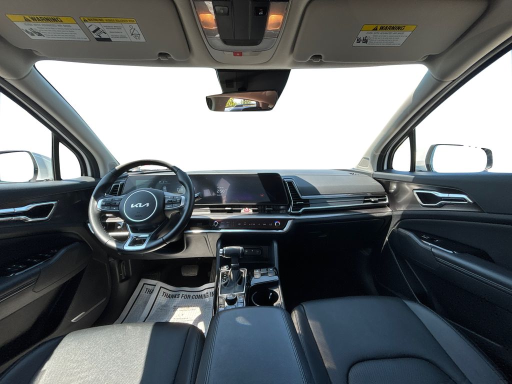 Vehicle image 17 of 49