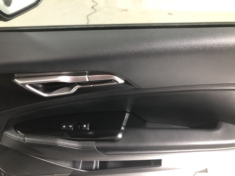 Vehicle image 14 of 35