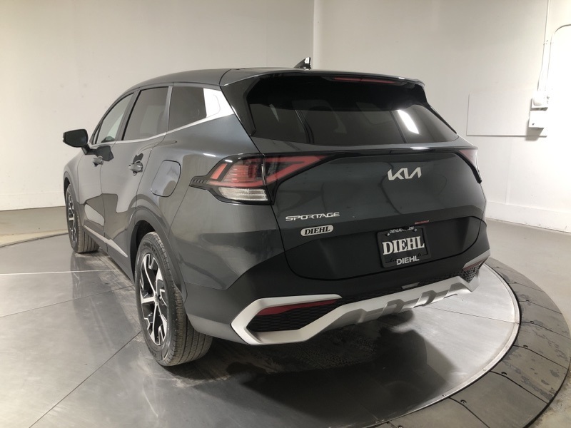 Vehicle image 6 of 35
