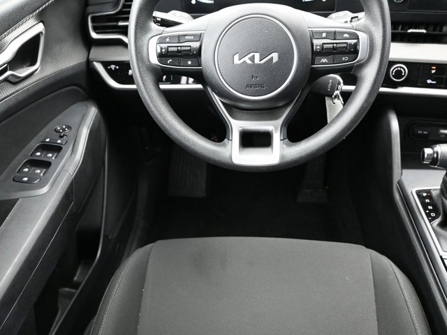 Vehicle image 39 of 41