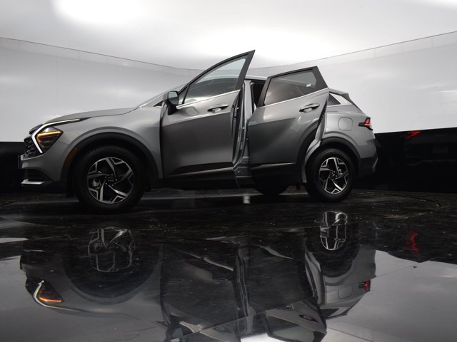 Vehicle image 3 of 41