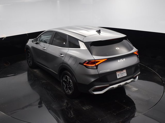 Vehicle image 26 of 41