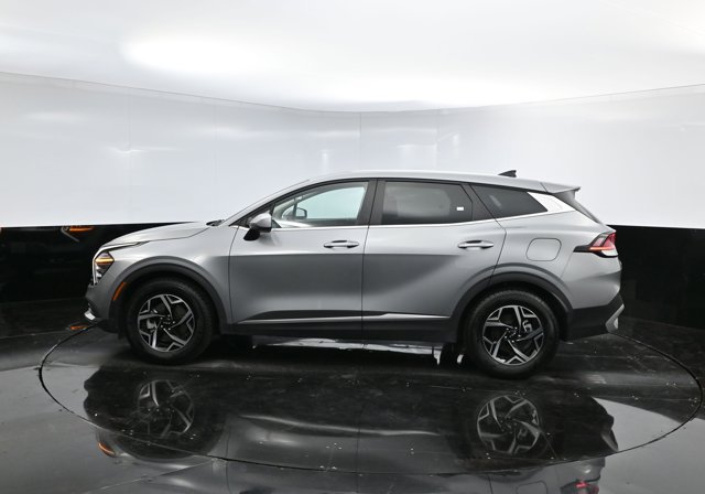 Vehicle image 30 of 41