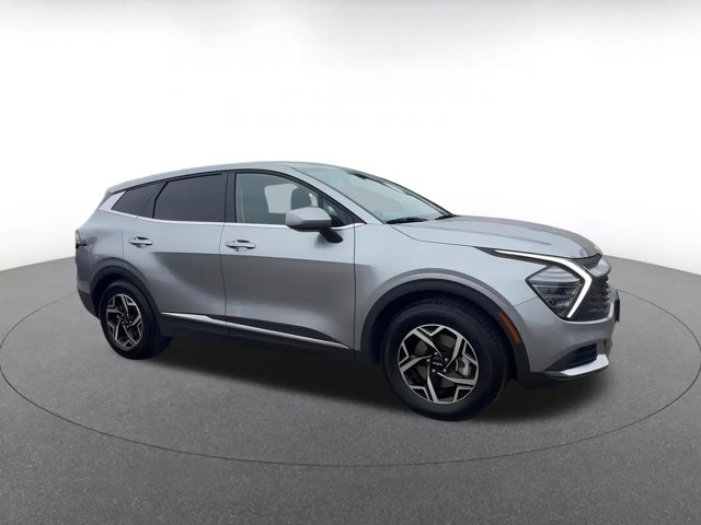 Vehicle image 4 of 45