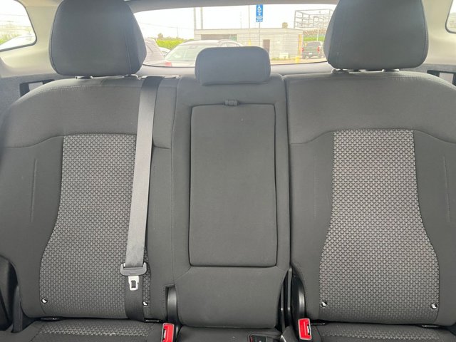 Vehicle image 37 of 45