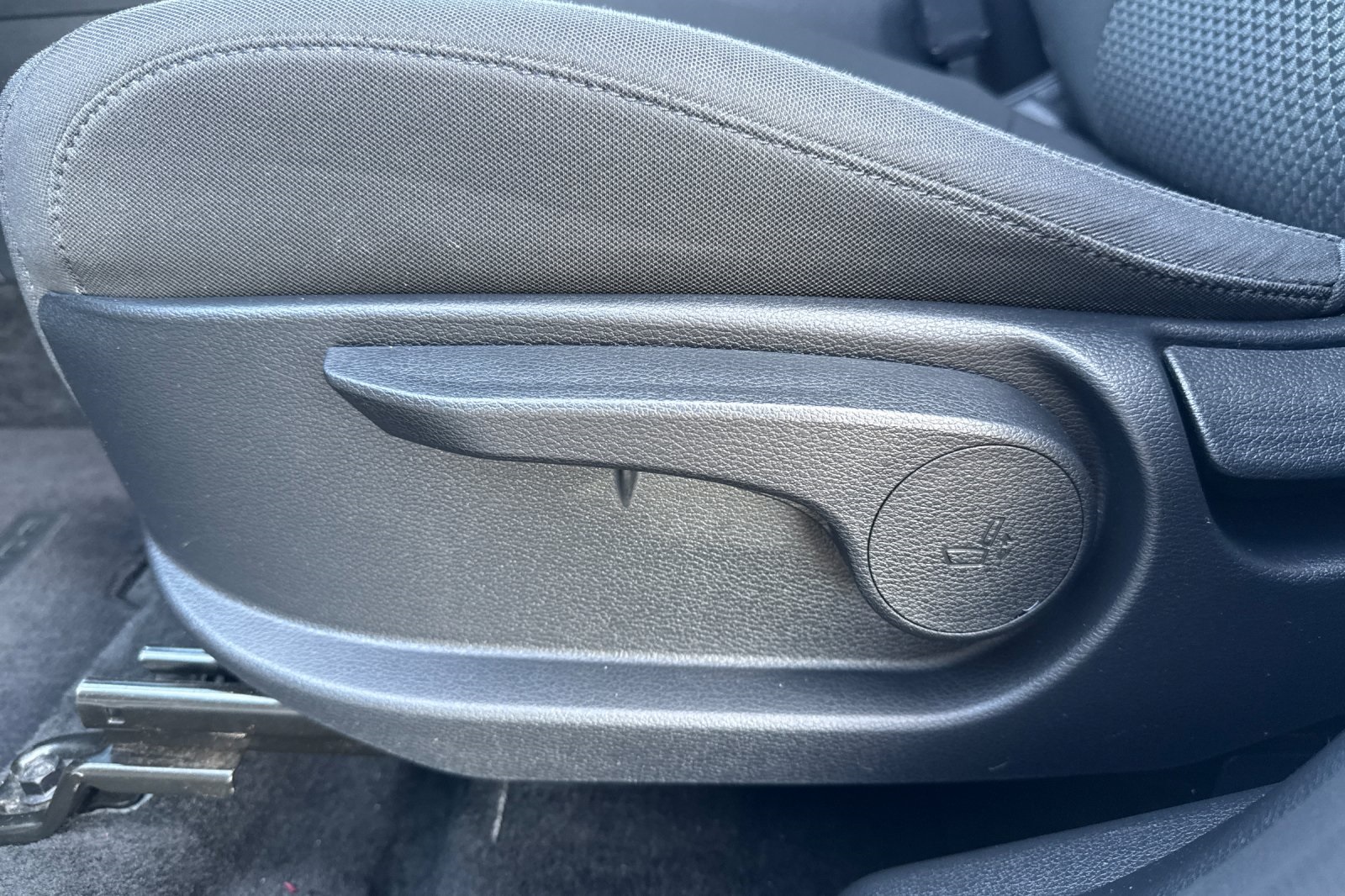 Vehicle image 13 of 53