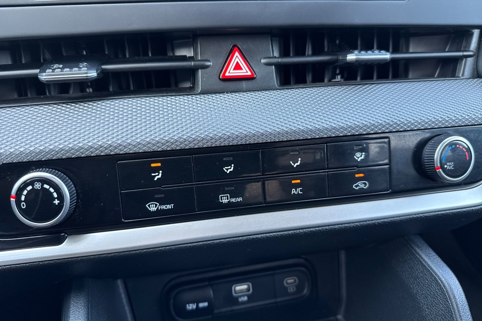 Vehicle image 28 of 53