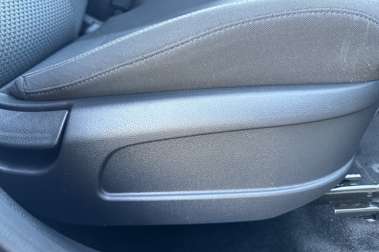 Vehicle image 23 of 53