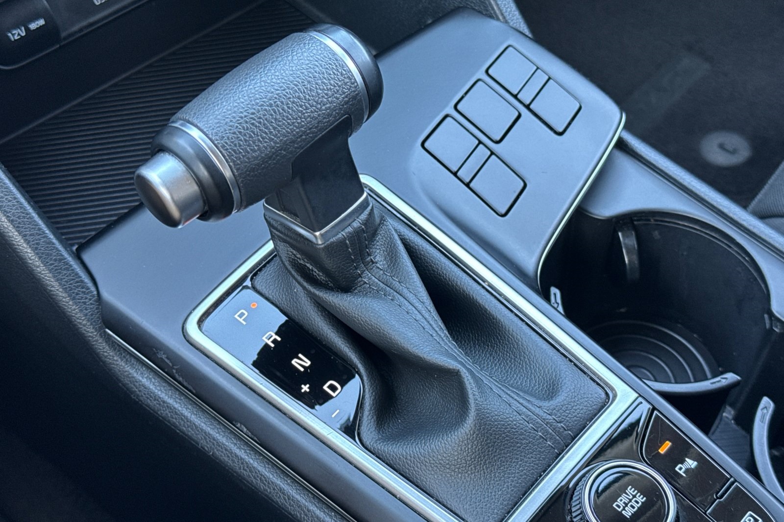 Vehicle image 34 of 53