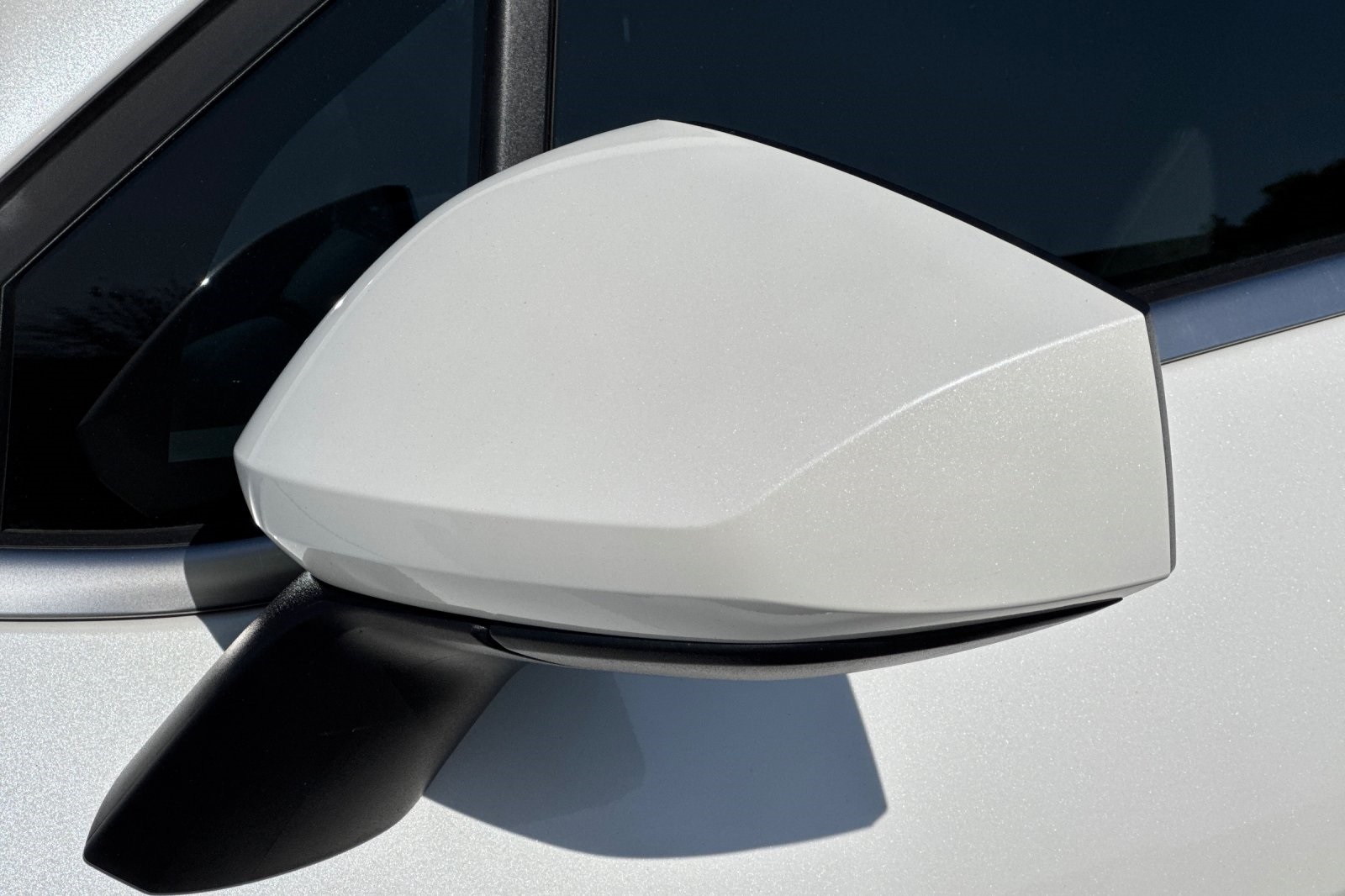 Vehicle image 51 of 53