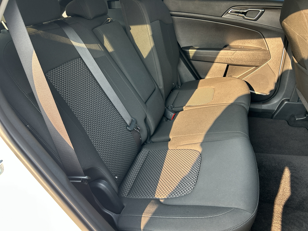 Vehicle image 22 of 25