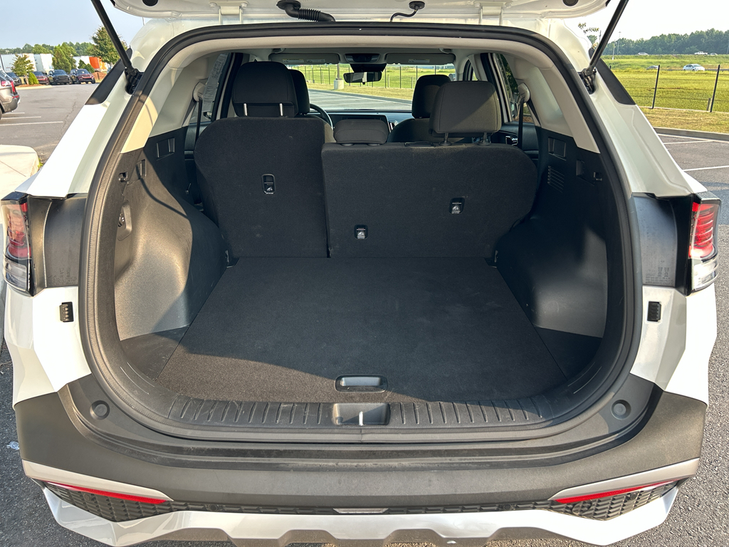 Vehicle image 9 of 25