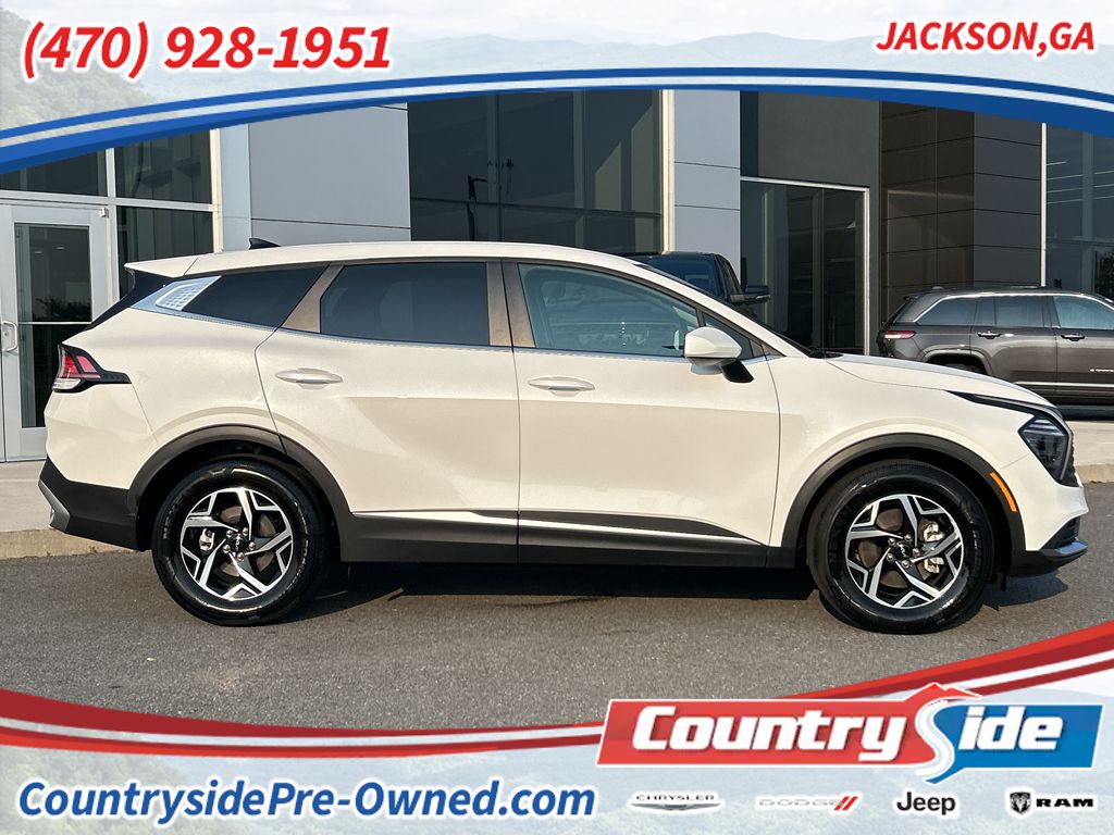 Vehicle image 4 of 25