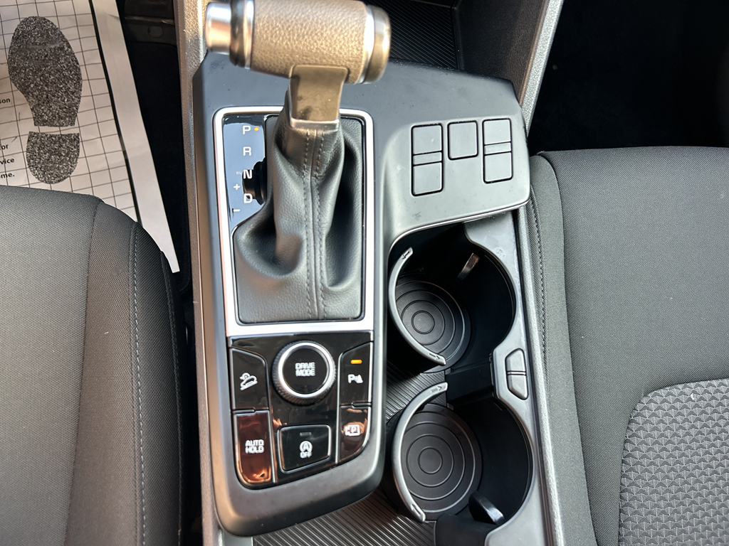 Vehicle image 12 of 25