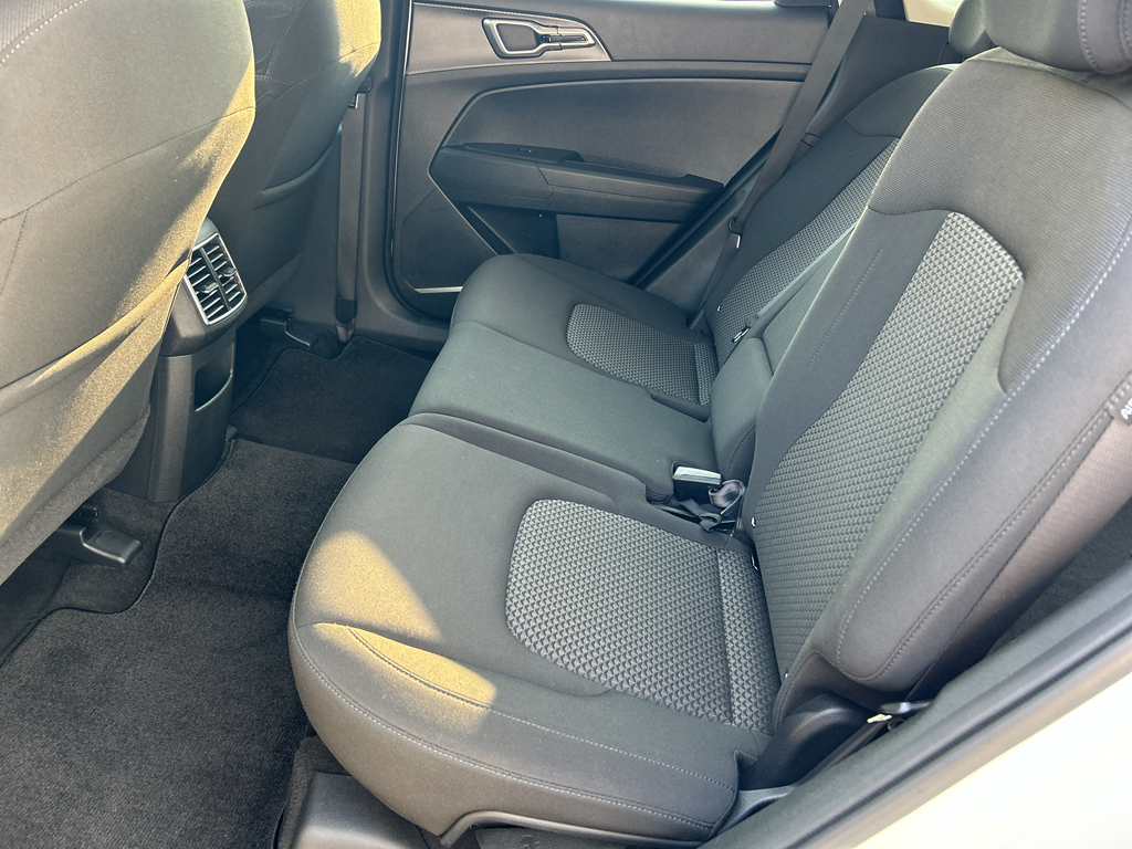 Vehicle image 23 of 25