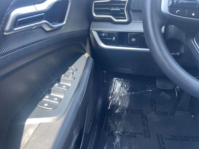 Vehicle image 20 of 45