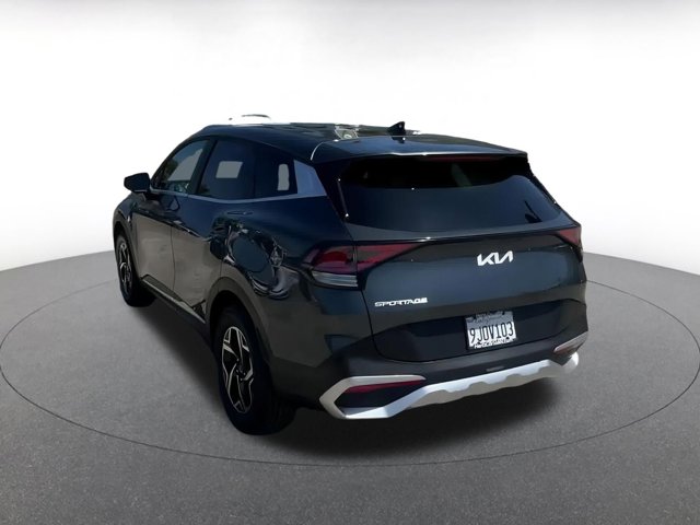 Vehicle image 11 of 45