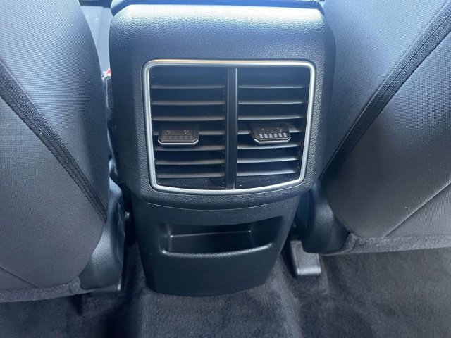 Vehicle image 23 of 45